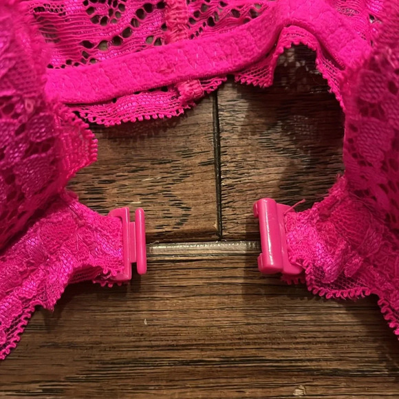 PINK by Victoria’s Secret Lace Racerback Front Bra Size 32B - Picture 4 of 7